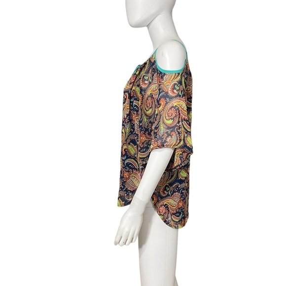 Umgee Boho Cold Shoulder Paisley Blouse Top
New - Picture 4 of 10